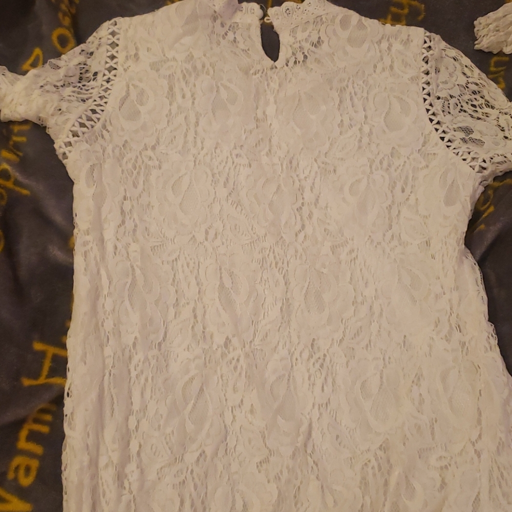 White lace mock neck top small - Picture 2 of 6